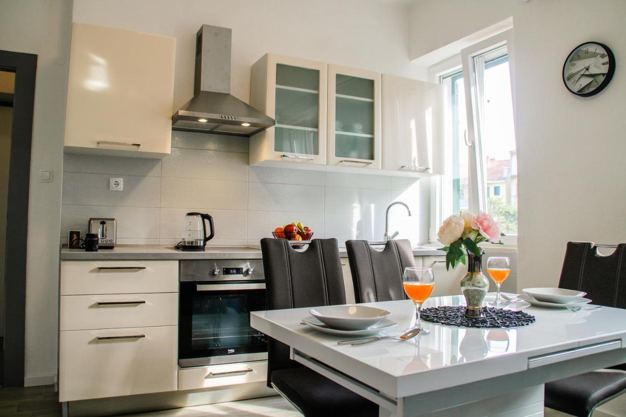 Tonka'S Beautiful Apartment In City Centre 스플리트 외부 사진
