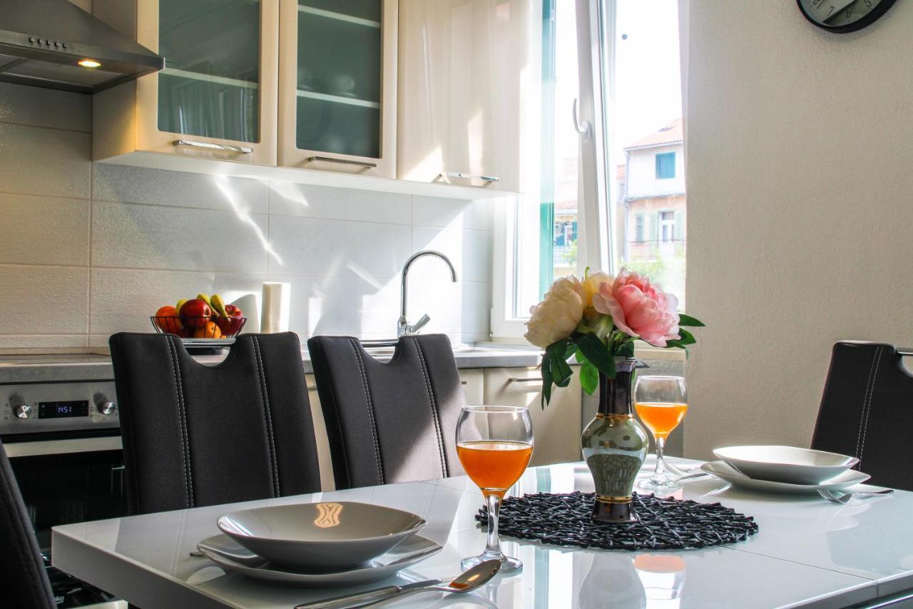 Tonka'S Beautiful Apartment In City Centre 스플리트 외부 사진